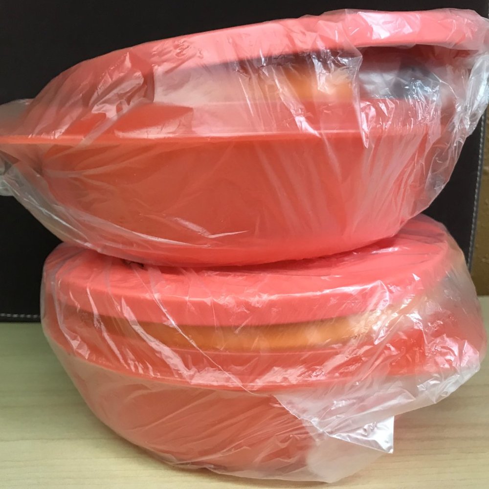 (SOLD) Tupperware CrystalWave Plus Rounds NEW (1 LEFT) - Picture 2 of 3